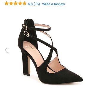 Trendy pointed toe black pumps